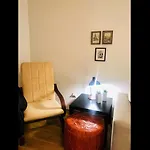 アパート Cozy One-bedroom In The