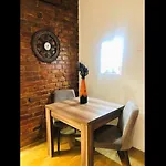 Cozy One-bedroom In The サラエヴォ