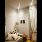 Cozy One-bedroom In The * サラエヴォ