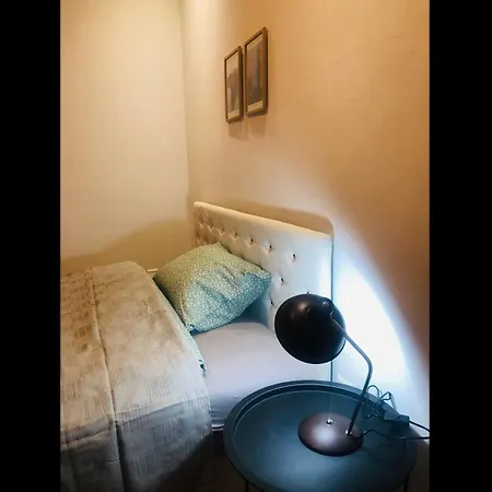 Cozy One-bedroom In The Apartman *