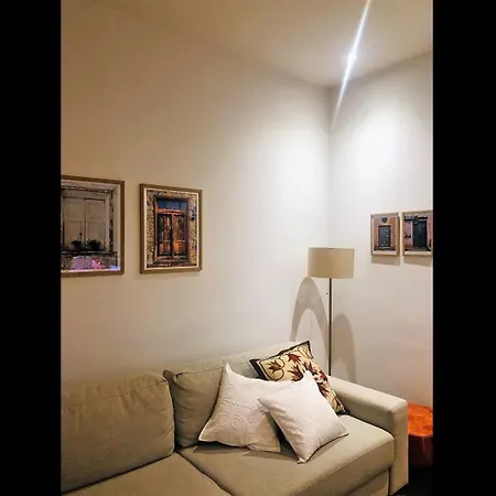 Apartman Cozy One-bedroom In The Sarajevo