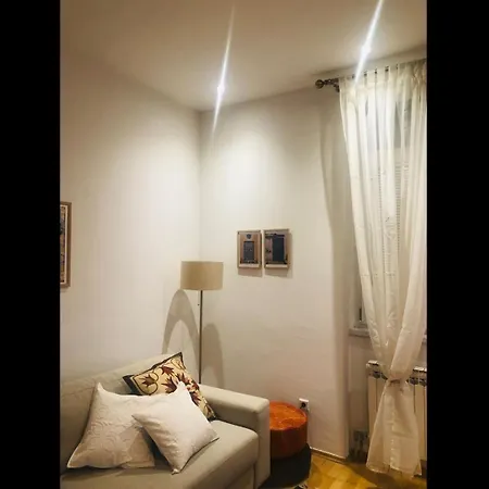 Cozy One-bedroom In The * سراييفو