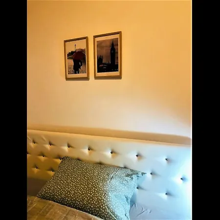Apartment Cozy One-bedroom In The