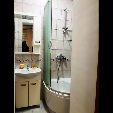 شقة Cozy One-bedroom In The *